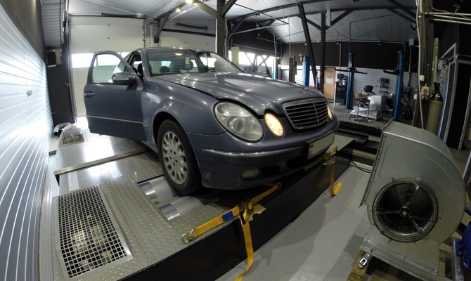 Mercedes W211 2.2 CDI 150 KM