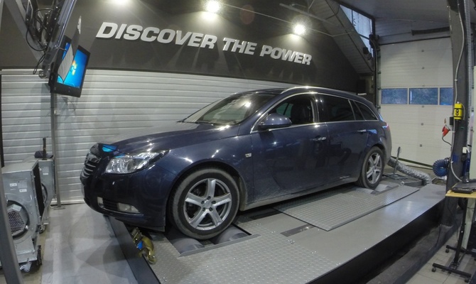 Opel Insignia  + 60 KM  oraz 75 NM