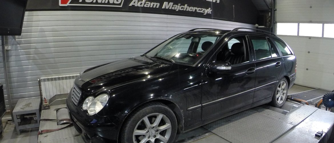 Mercedes C200 122 KM + 26 KM i 89 Nm