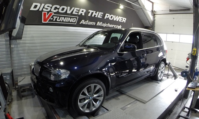 BMW X5 E70 35D 286KM + 48 KM i 94 Nm