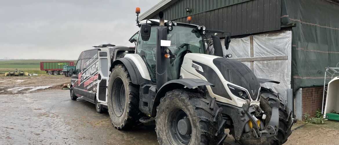 Valtra T234 - zwiększenie mocy, zmniejszenie zużycia paliwa oraz wyłączenie układu SCR Adblue